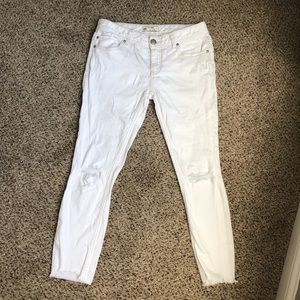 Free People Ripped Carbon Wash Skinny Jean